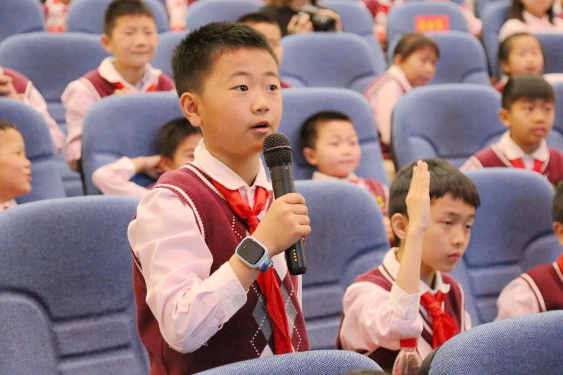 遵义团市委开展“喜迎十九大红领巾心向*党**”科学家进校园系列活动