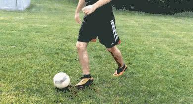 足球后卫的摆脱技巧教学慢动作,足球过人技巧教学慢动作