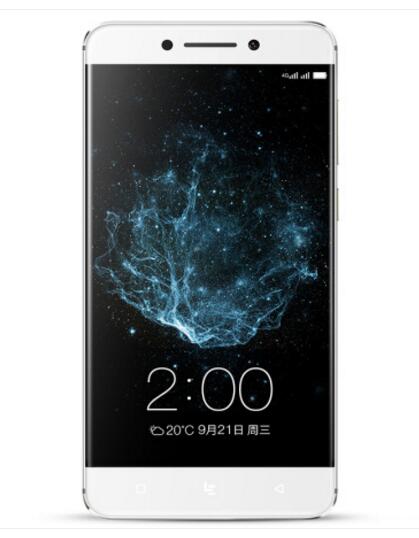 五一小长假用超长续航能力的手机看《人民的名义》