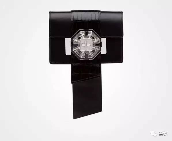 prada杀手包老款新款区别,prada杀手包supermini