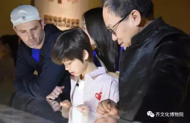 英国父子来中国,英国父子游故宫