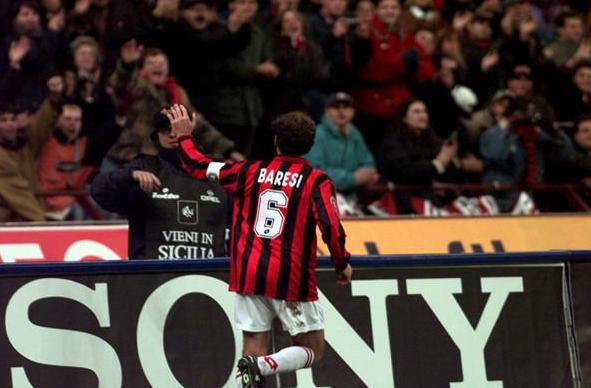 意甲巨星米兰队长被“带帽”？与妻子都是白人，却生下黑人儿子