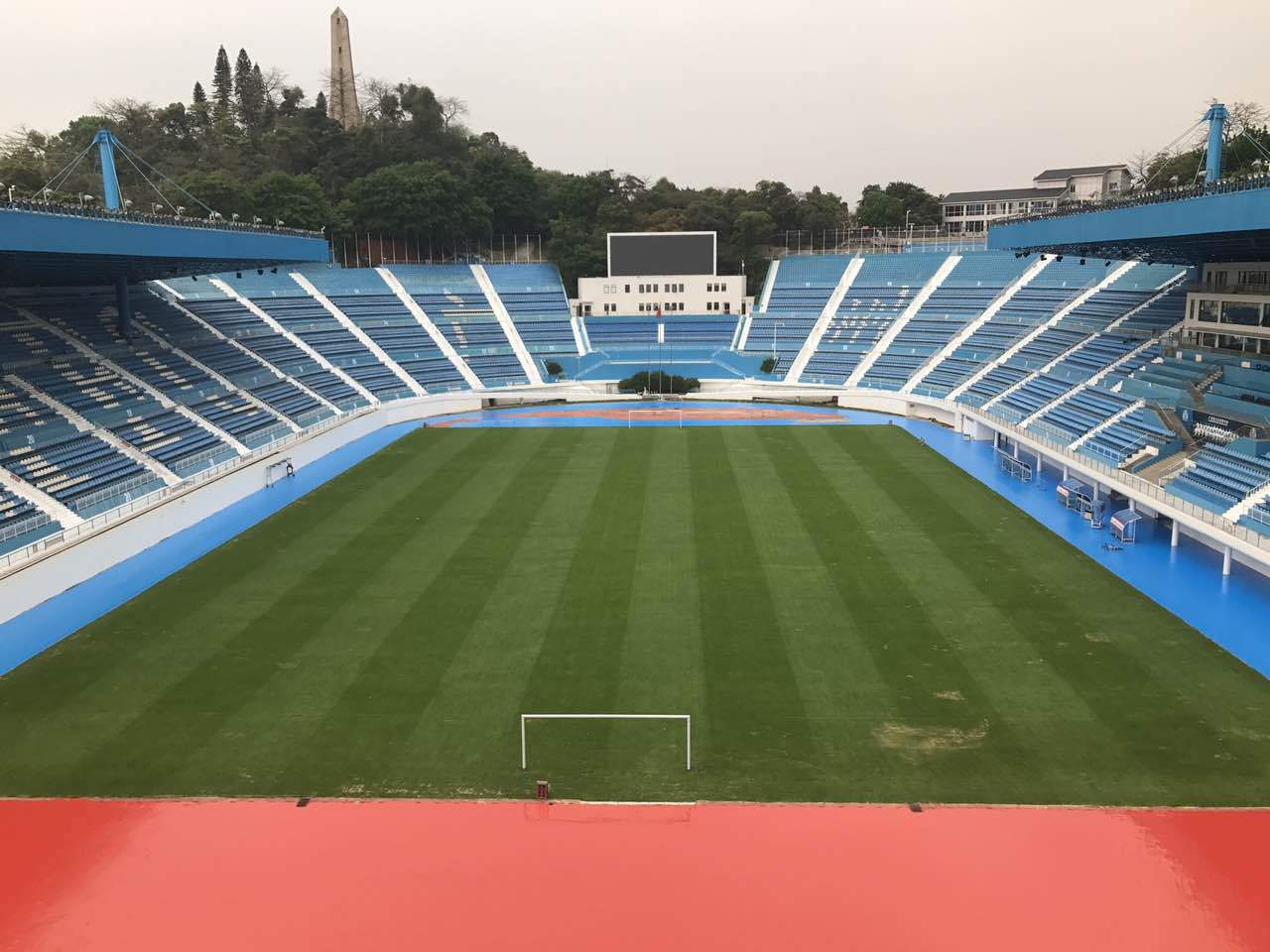 广州越秀球场,广州越秀山足球场