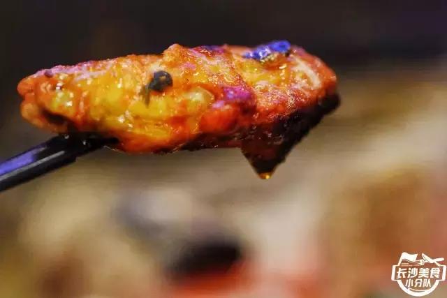 各种特点烧烤欢迎大家都来品尝,最好吃人气最高的烧烤