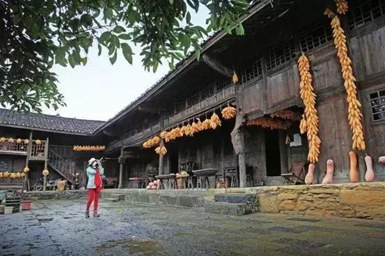 中国最美十大民族风情村寨,中国少数民族特点村寨旅游