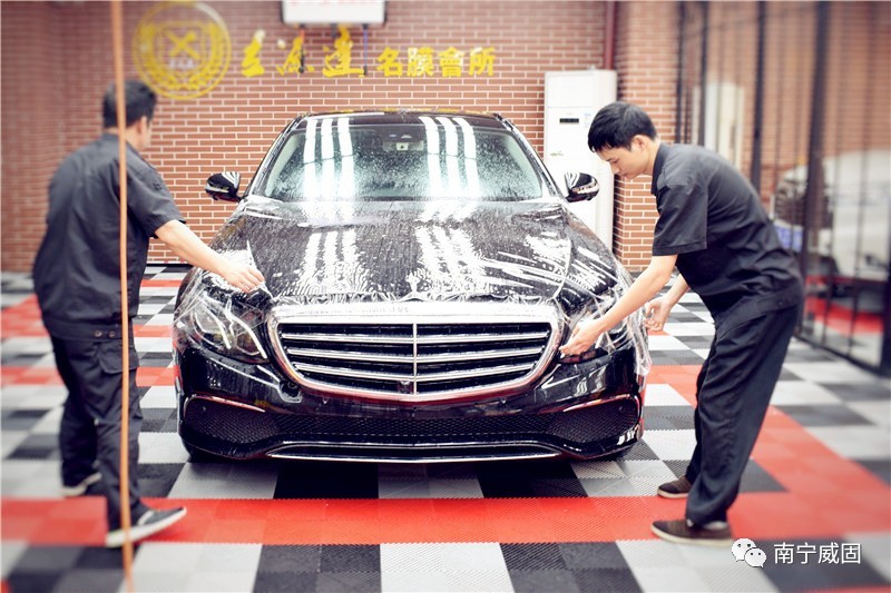 奔驰e300l新车贴膜,奔驰e300l贴太阳膜注意什么