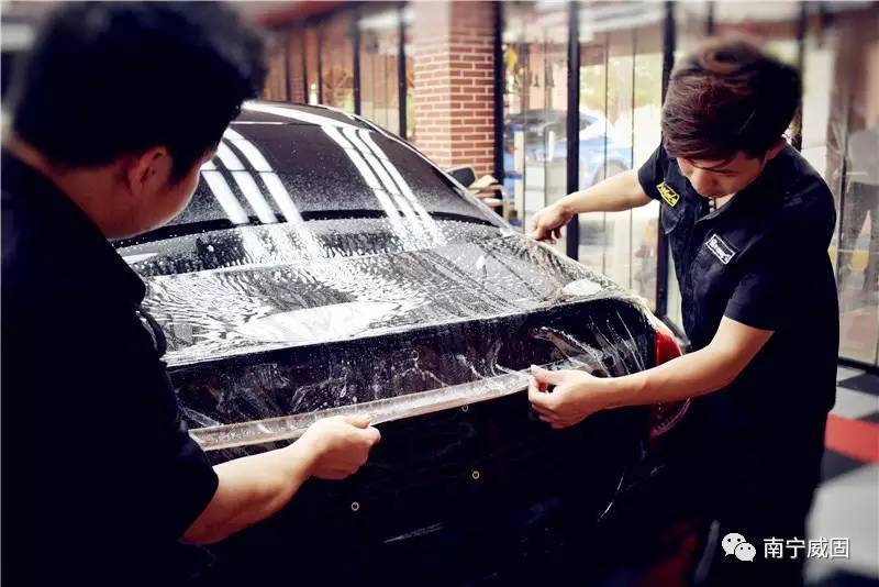 奔驰e300l新车贴膜,奔驰e300l贴太阳膜注意什么