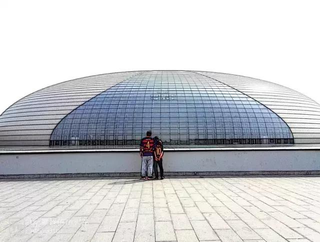 一次晒球衣活动却达成两位球迷的终身大事，故事是这样的……