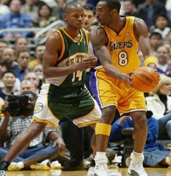 科比为什么没有新的球鞋系列,科比真正意义上的第一双耐克