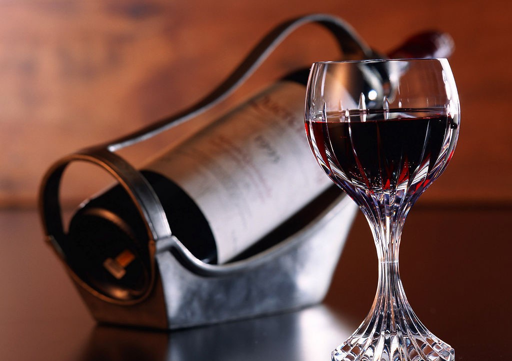葡萄酒醒酒的正确方法和时间,葡萄酒怎么醒酒才好喝又简单呢