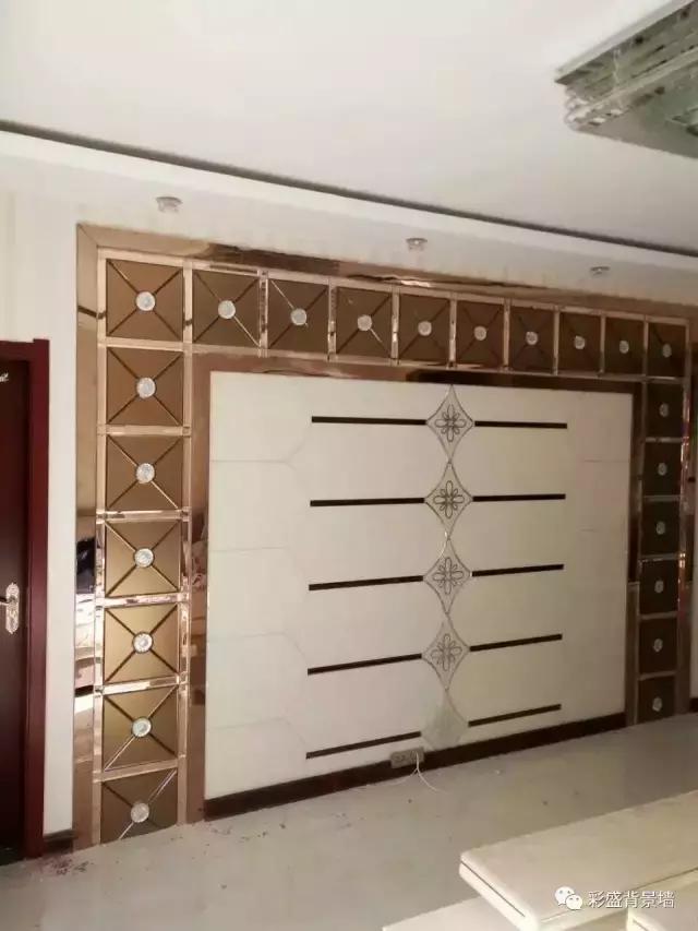 家装镀膜玻璃好还是普通玻璃好,镀膜玻璃与普通玻璃哪个在室外