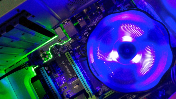 u盘256g值不值得买,16g的u盘能下多少首歌