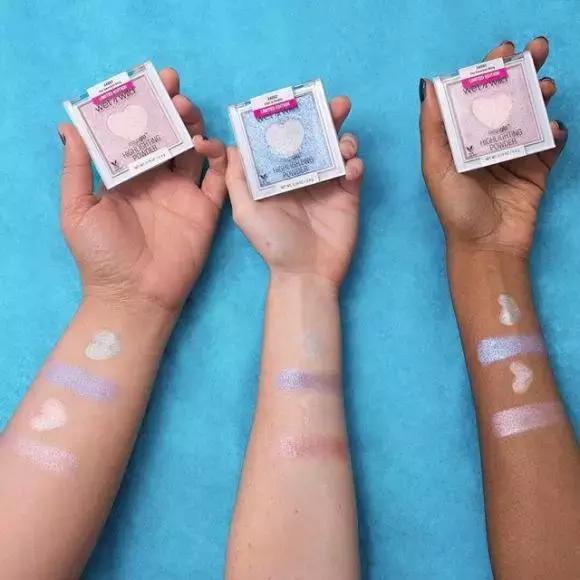 一支唇膏玩转百变妆容,教你玩转双色唇色