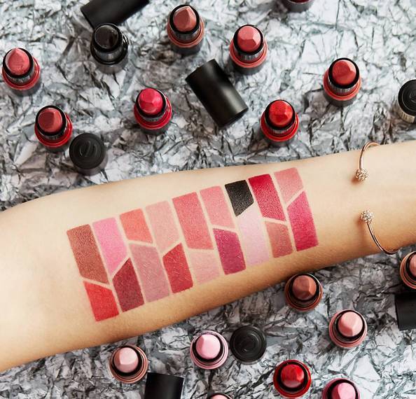 超便宜彩妆推荐品牌女士用,百元左右的彩妆单品