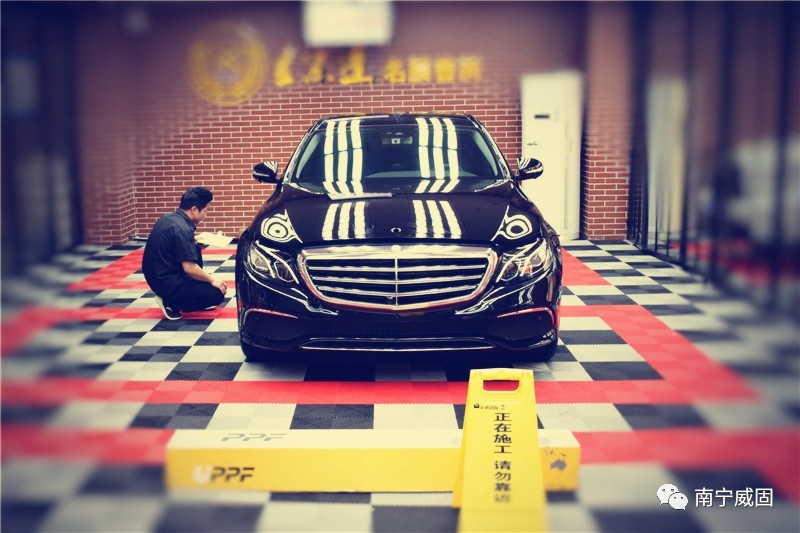 奔驰e300l新车贴膜,奔驰e300l贴太阳膜注意什么