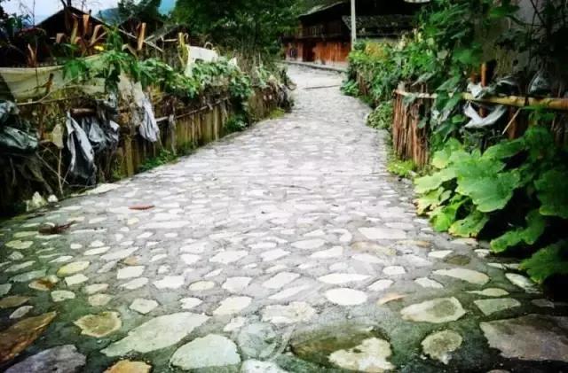 中国最美十大民族风情村寨,中国少数民族特点村寨旅游