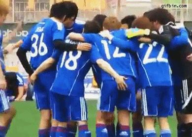 足球搞笑战术动态图,足球搞笑乌龙球gif