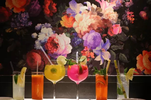 火遍全球的生意,火遍全国的网红产业