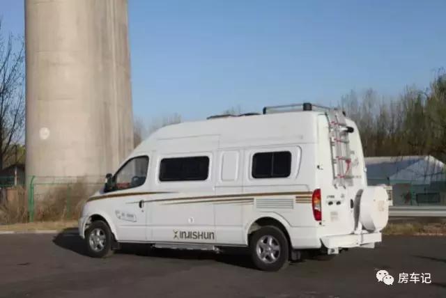 上汽大通v80长轴中顶自动挡房车,2019款大通v80豪哥自动挡房车