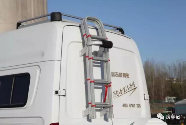 上汽大通v80长轴中顶自动挡房车,2019款大通v80豪哥自动挡房车