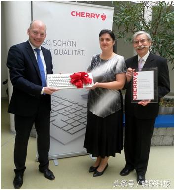 快速记电脑键盘26个字母键位,手机26字母键盘怎么调大小写