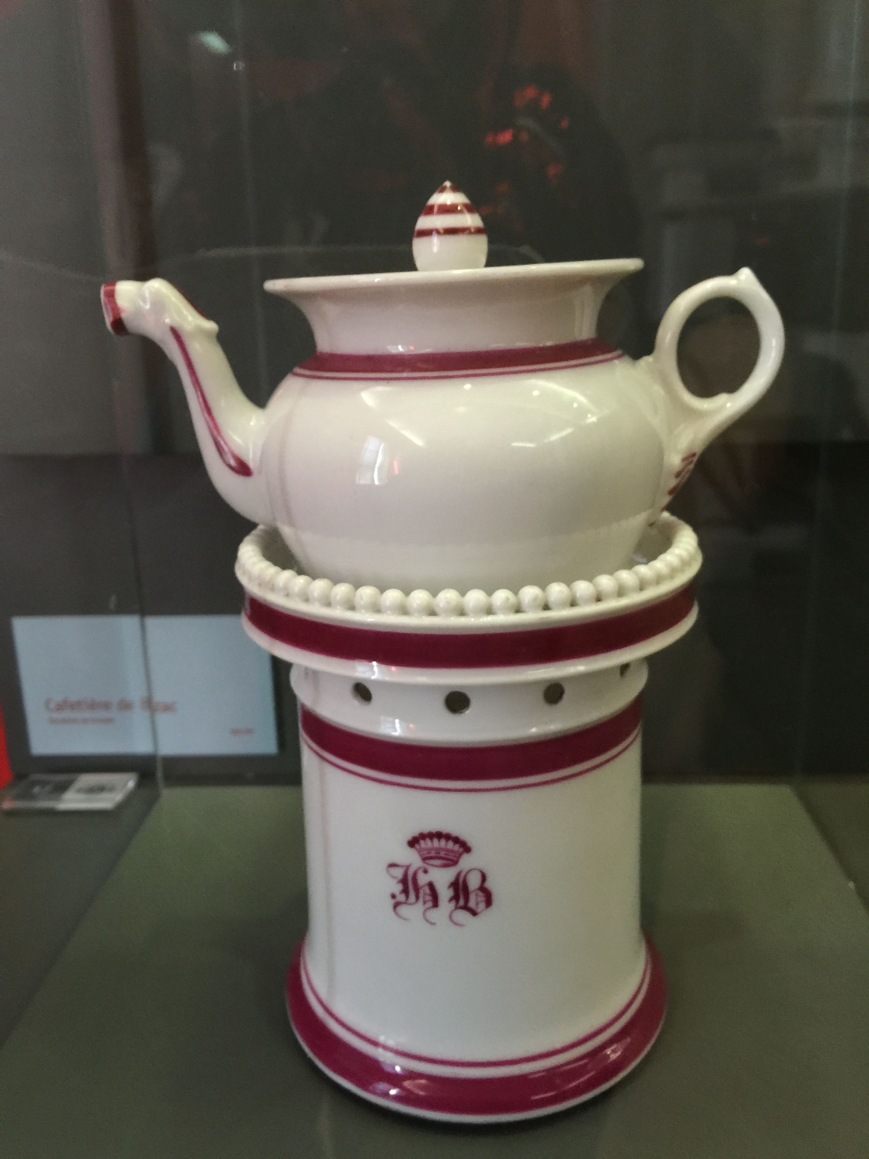 巴尔扎克的黄玫瑰正在热烈开放