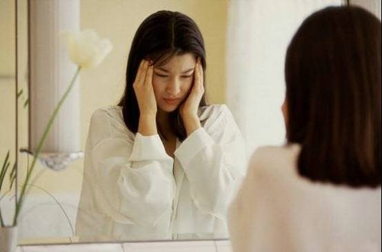 人在睡觉时为什么会突然抖动一下？真相竟是……