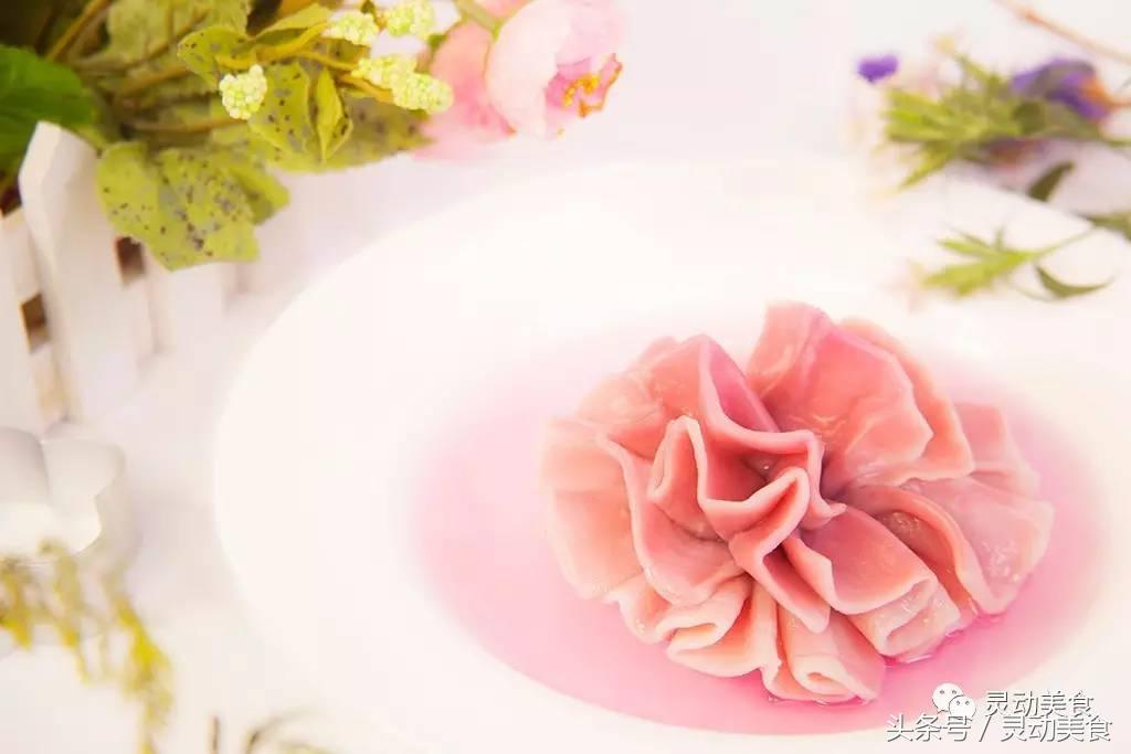 母亲节送康乃馨还是玫瑰,母亲节为什么要送康乃馨