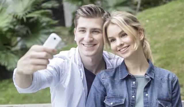 全世界最小的手机有哪些,世界最小的一款手机