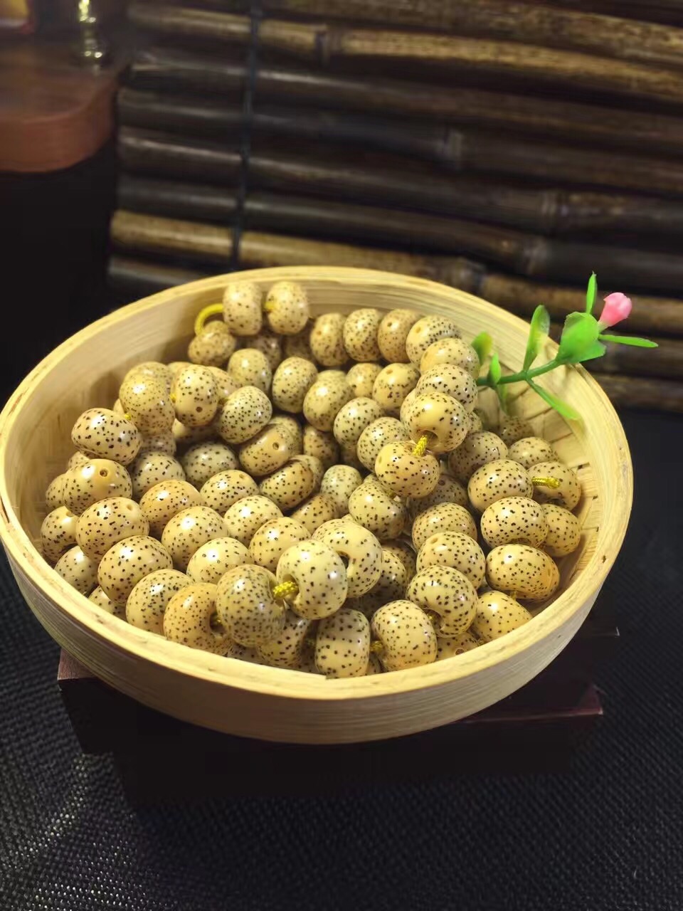 星月菩提陈籽玉化效果图,星月菩提陈籽为什么手感很干