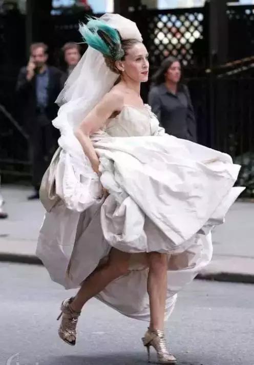 jimmychoo属于什么档次,jimmychoo春夏品牌发布会