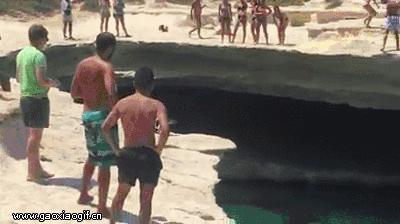 看着都疼的跑酷失败,看着都疼的跑酷动作