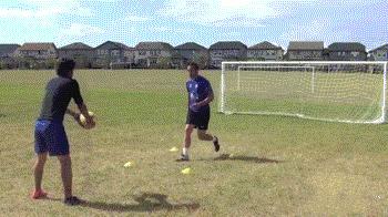 足球实战技巧训练,足球基本功球感练习在家里