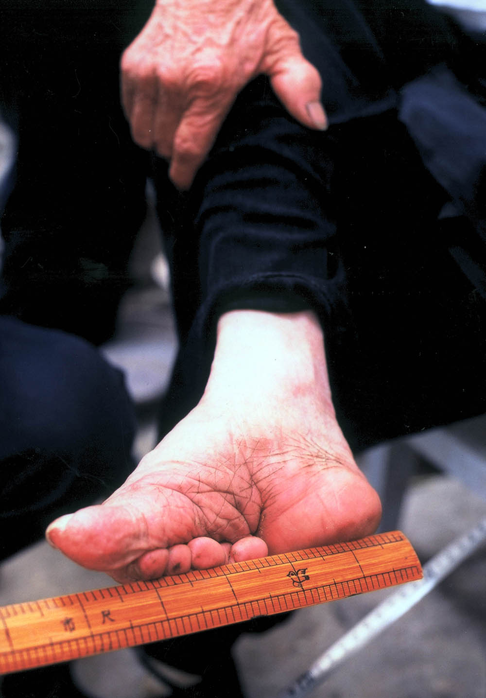 古代女子缠足对生活的影响,古代女人缠脚有哪些好处