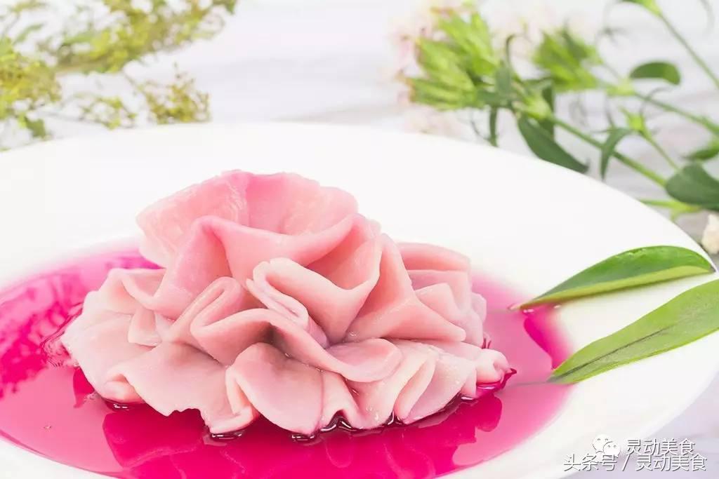 母亲节送康乃馨还是玫瑰,母亲节为什么要送康乃馨