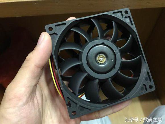 普通风冷能不能压住I76700K，测试