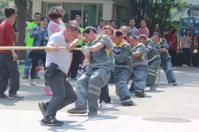 番禺｜拔河比赛：原来，桥南最强拔河战队竟是他们！为他们喝彩！