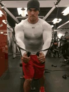 如何快速获得胸肌和腹肌,8个动作矫正胸肌左右大小不一样