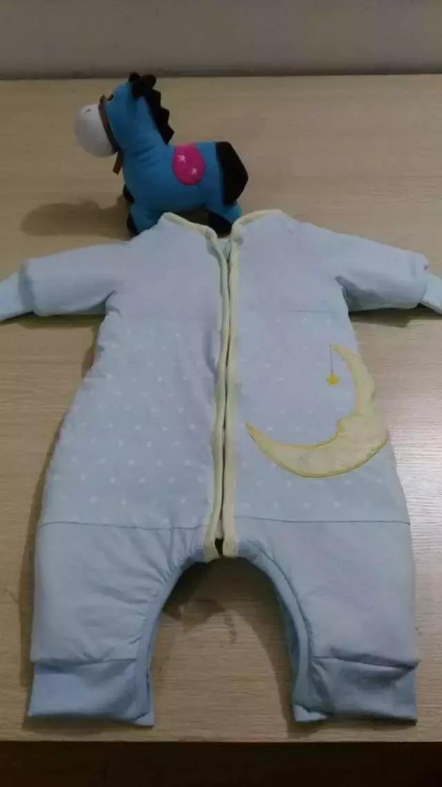 自己动手给宝宝做防踢睡袋,宝宝什么时候可以用分腿睡袋