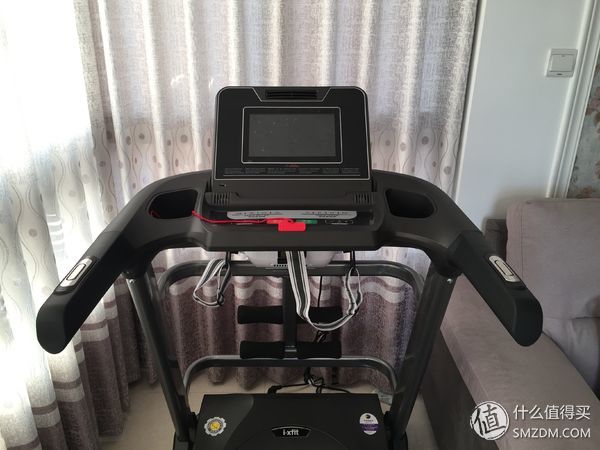 雾霾天的跑步利器！好家庭i-xfitL3跑步机开箱试用