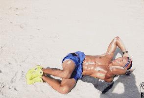 彭于晏腹肌怎么练的,彭于晏身材的正确练法