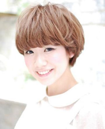 10款可爱的女生圆脸短发发型,适合三十岁圆脸女人的短发发型