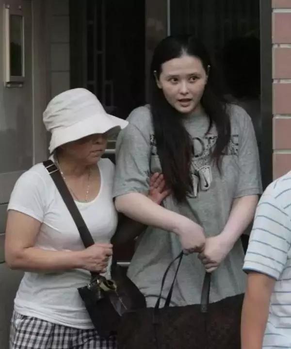 萧淑慎吸毒暴瘦照片,萧淑慎吸毒照片