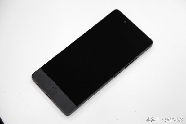 坚果pro揭开真面目,老罗坚果pro2发布会完整视频