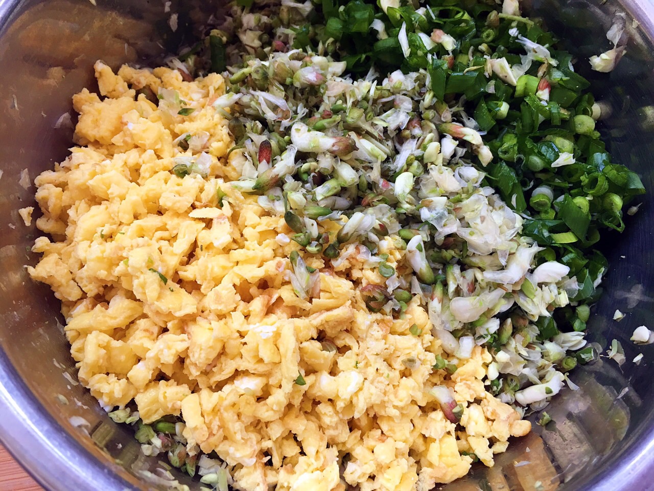 槐花怎么蒸着吃,槐花能吃吗可以做成什么吃