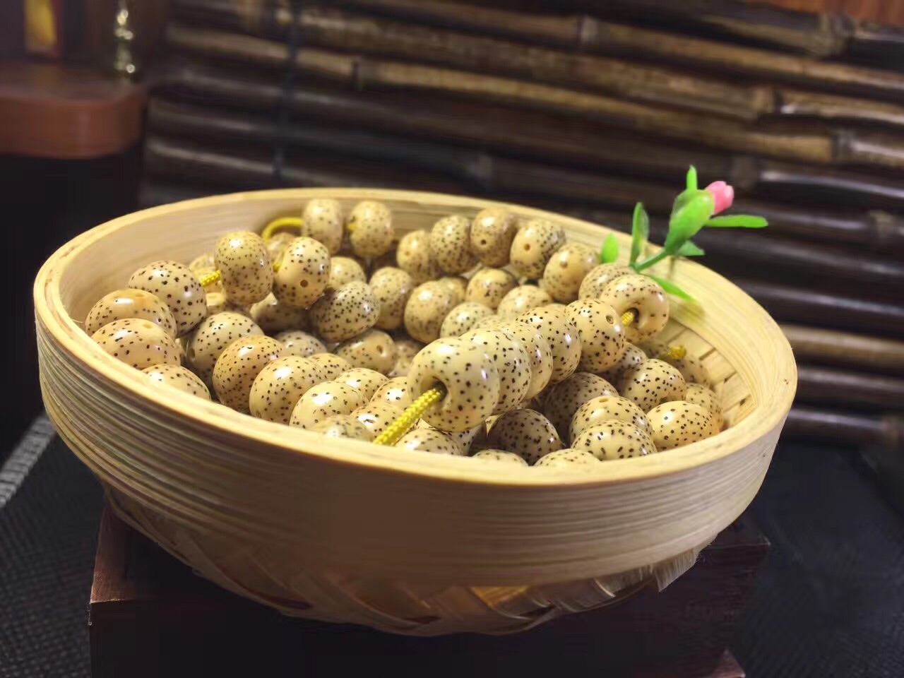 星月菩提陈籽玉化效果图,星月菩提陈籽为什么手感很干