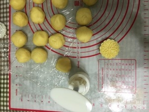 绿豆糕做法简单又好吃你学会了吗,方便快捷简单的绿豆糕做法