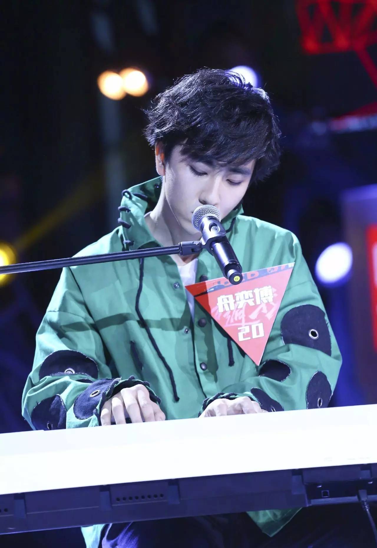 2017歌手巅峰会迪玛希,迪玛希湖南卫视边跳边唱燃爆全场