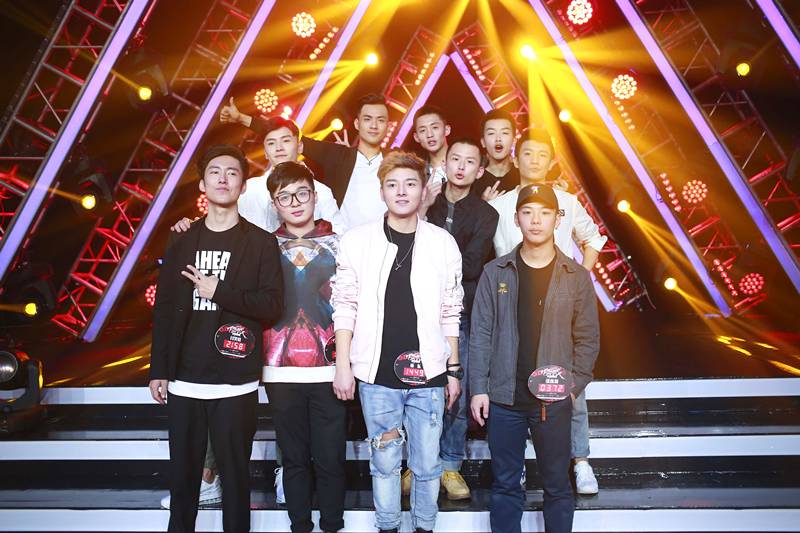 2017歌手巅峰会迪玛希,迪玛希湖南卫视边跳边唱燃爆全场