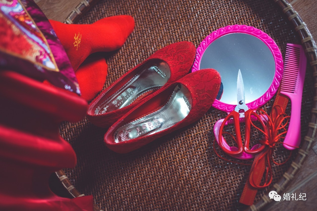 女方陪嫁毛毯算被子总数量吗,女方陪嫁皮箱高档可放被子